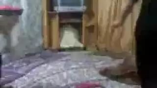 بورن ويب كام عراقي: مص عميق وجنس شرجي قاسي