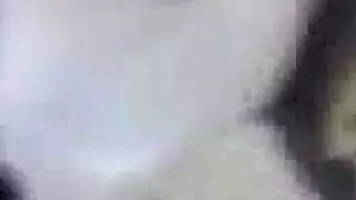 إكس إكس إكس كرتون: حمراء تعطي مصًا بصوت عالي
