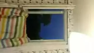 قضيب مراهق جامح مكشوف ويمارس الجنس في الطبيعة