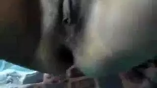 فرج الفتاة الهندية يضرب بعنف في حفلة جنس صريحة