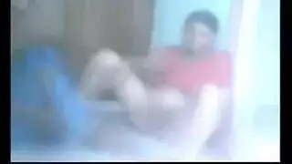 مص للقضيب وجنس عنيف مع مدلكة آسيوية مثيرة