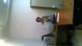 فتاة القرية المصرية الساخنة تتعرض لجنس جماعي