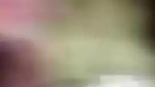 عاهرة عراقية يتم تدمير فرجها بقضيب مصري