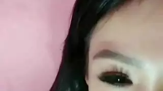 قرنية فاتنة مثير إغاظة في غرفة خلع الملابس