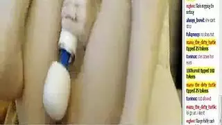 الفتاة الصغيرة ميش يتمدد شرجها الضيق بواسطة قضيب أسود كبير